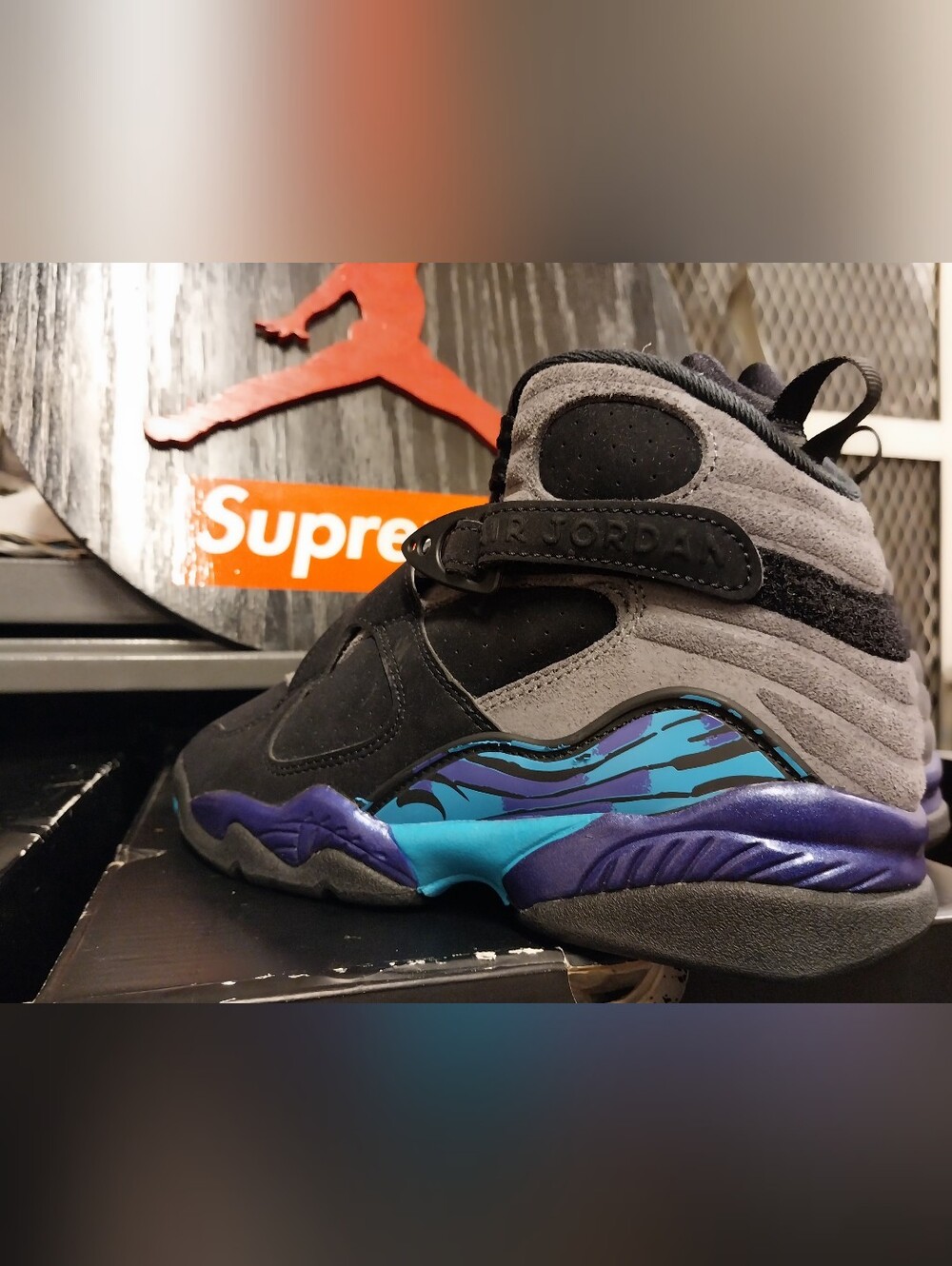 Retro Jordan 8 Aquas Gradeschool Size 3.5